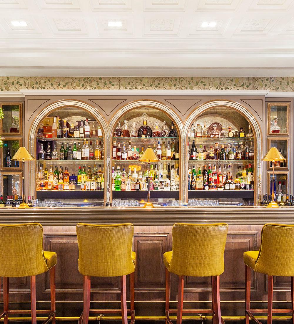 Brasserie main bar